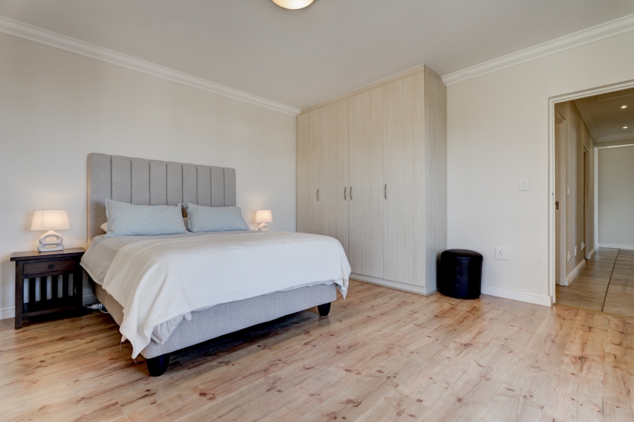 4 Bedroom Property for Sale in Myburgh Park Western Cape